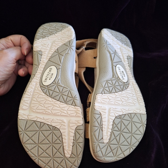 Earth Origins Women’s Sammie Yellow Leather Flat Heel Sandals Shoes US 9 N - Picture 3 of 12